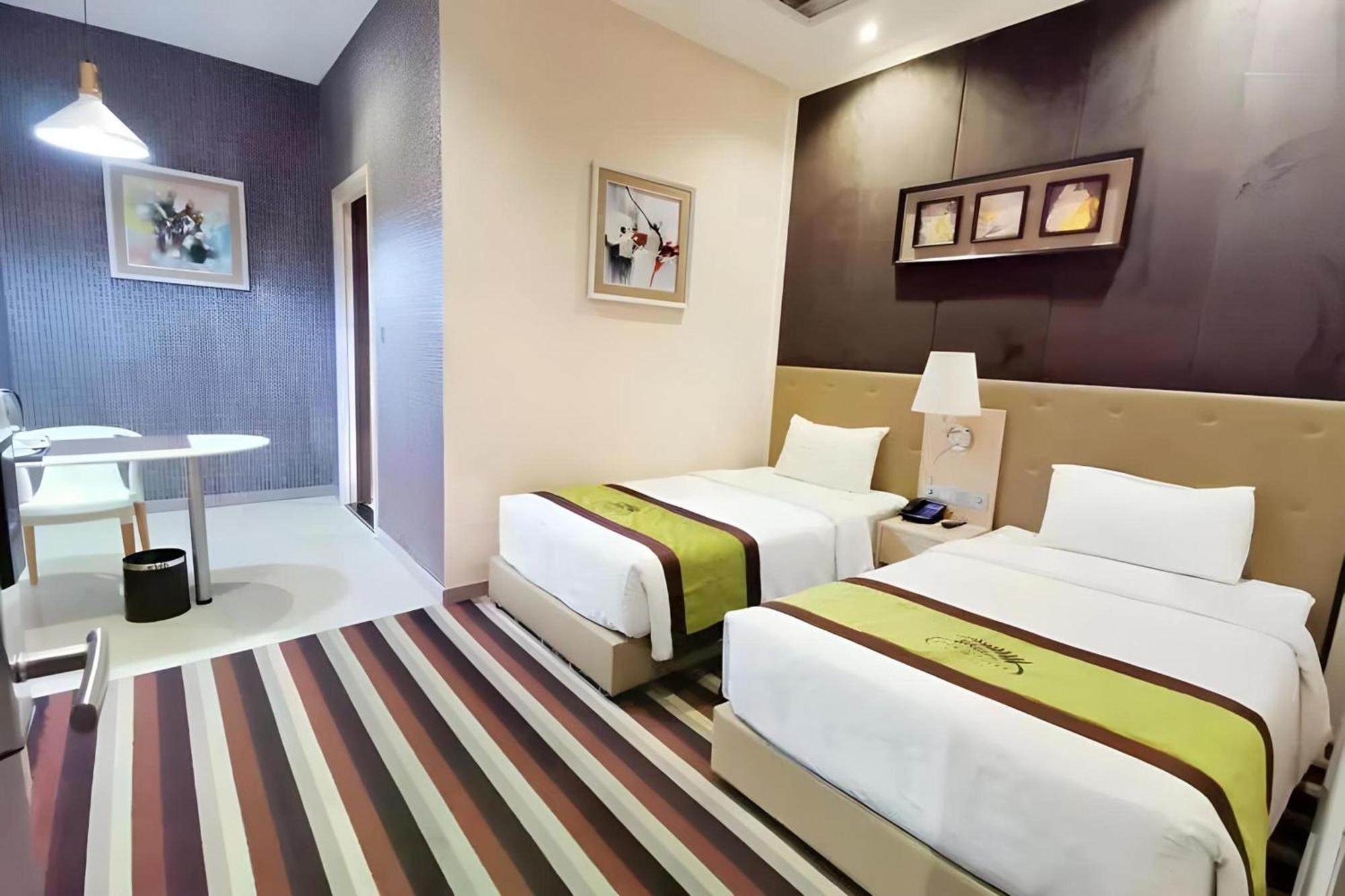 Capital O 75451 Podstel Hostel 방콕 외부 사진