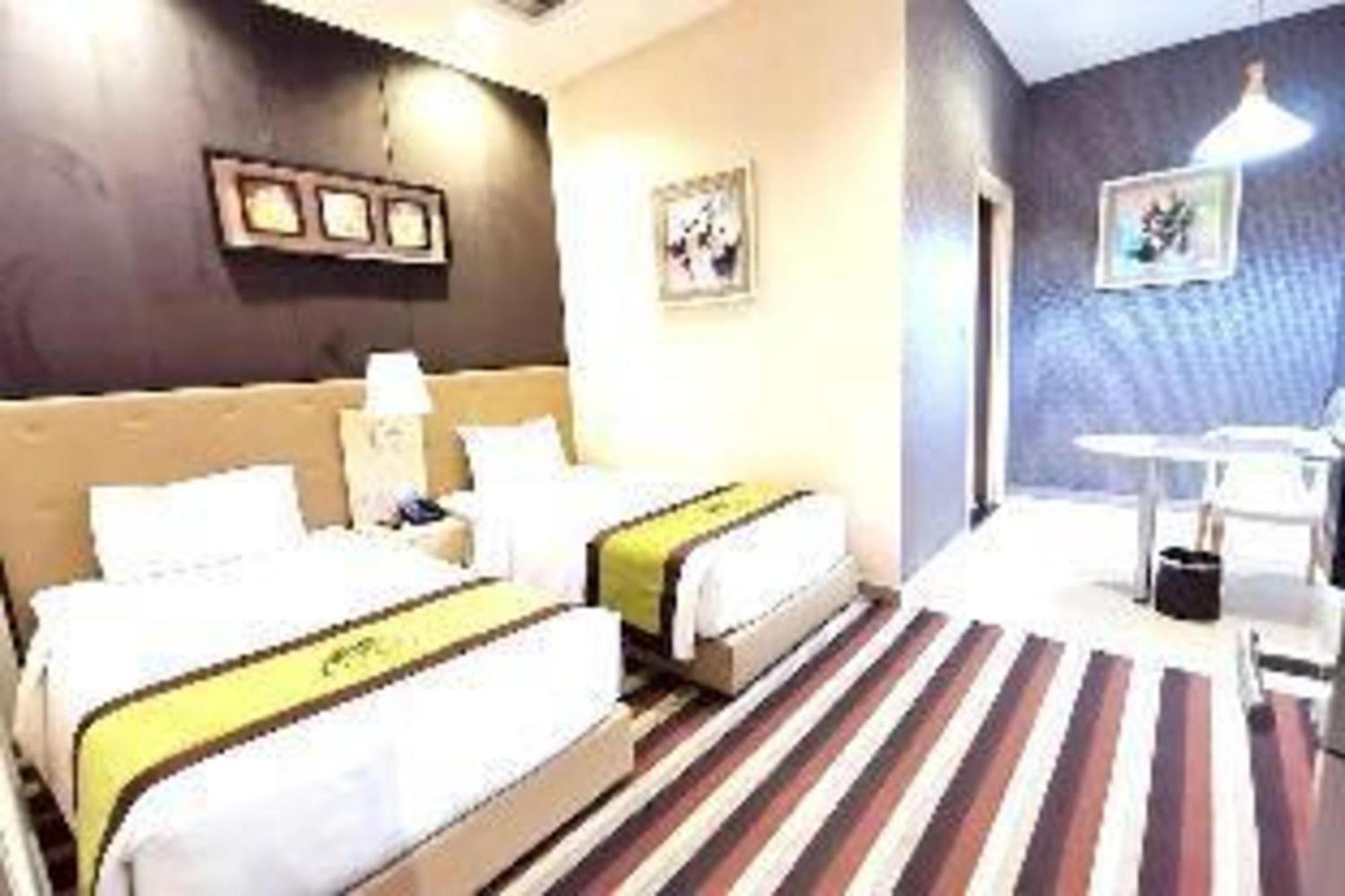 Capital O 75451 Podstel Hostel 방콕 외부 사진