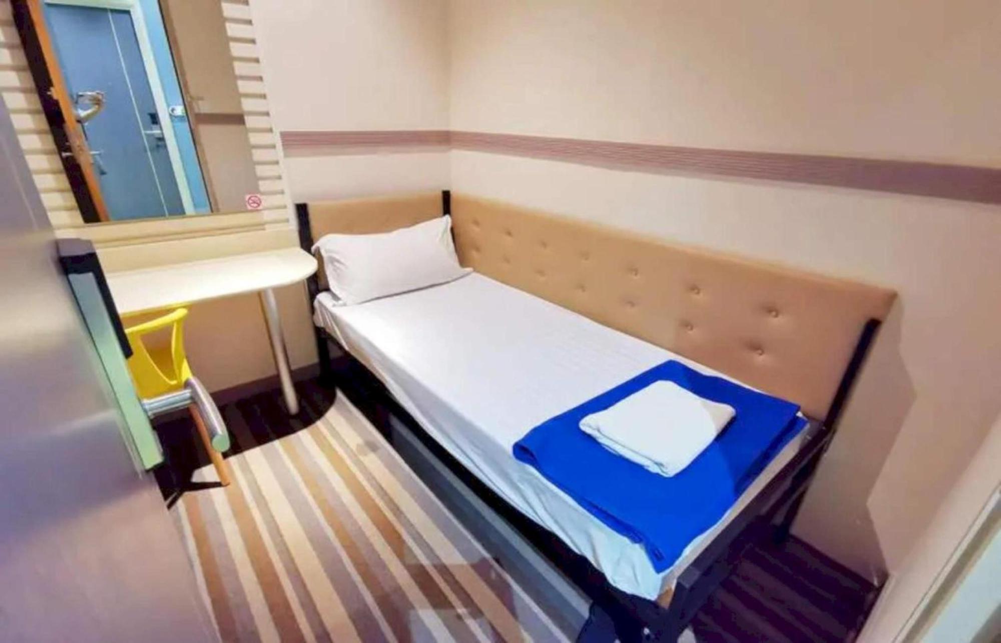 Capital O 75451 Podstel Hostel 방콕 외부 사진