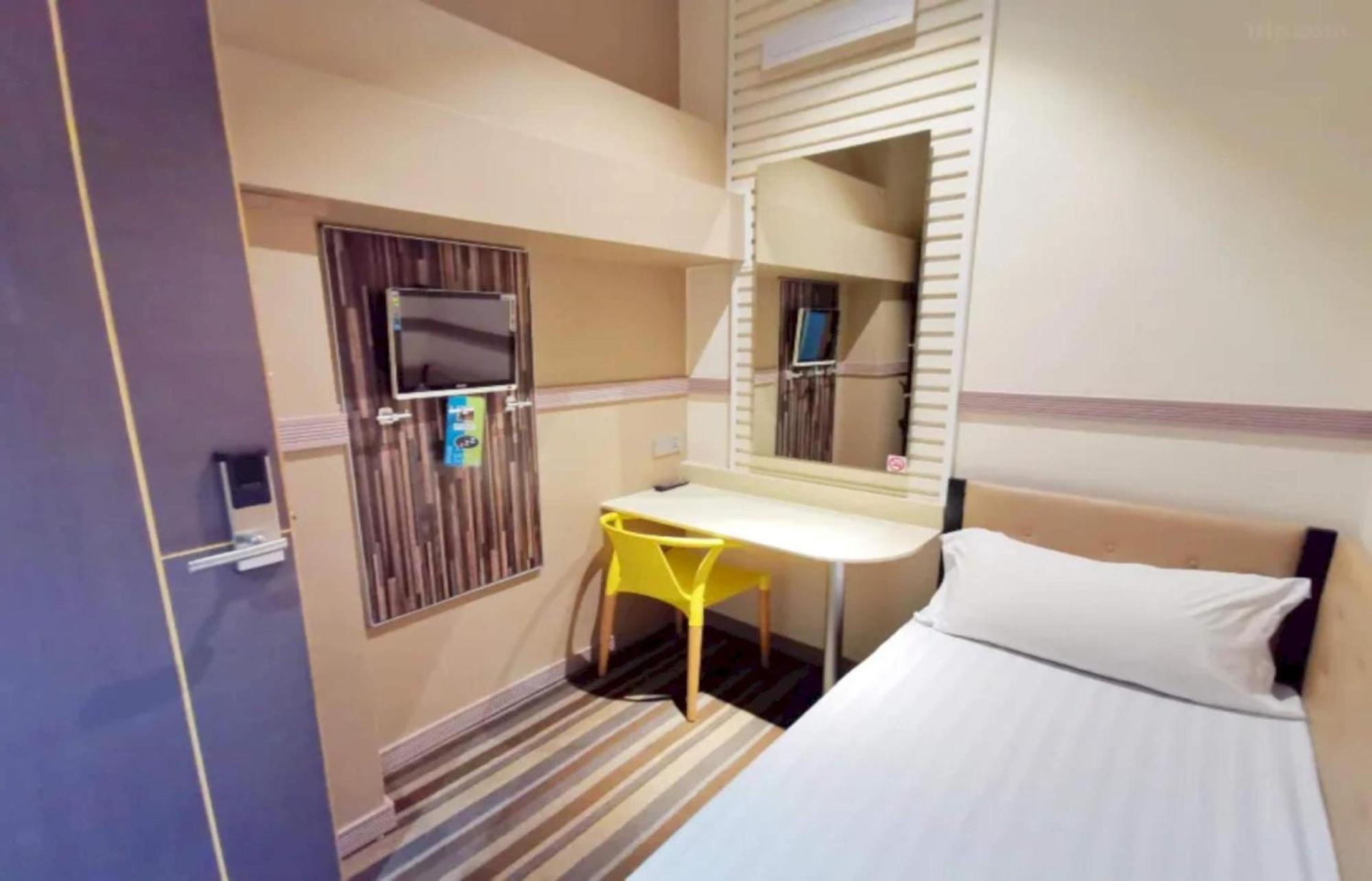 Capital O 75451 Podstel Hostel 방콕 외부 사진