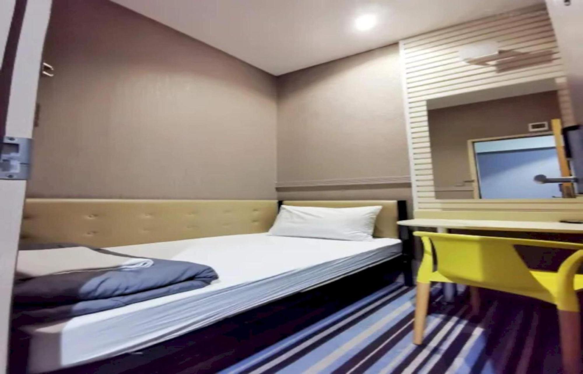 Capital O 75451 Podstel Hostel 방콕 외부 사진
