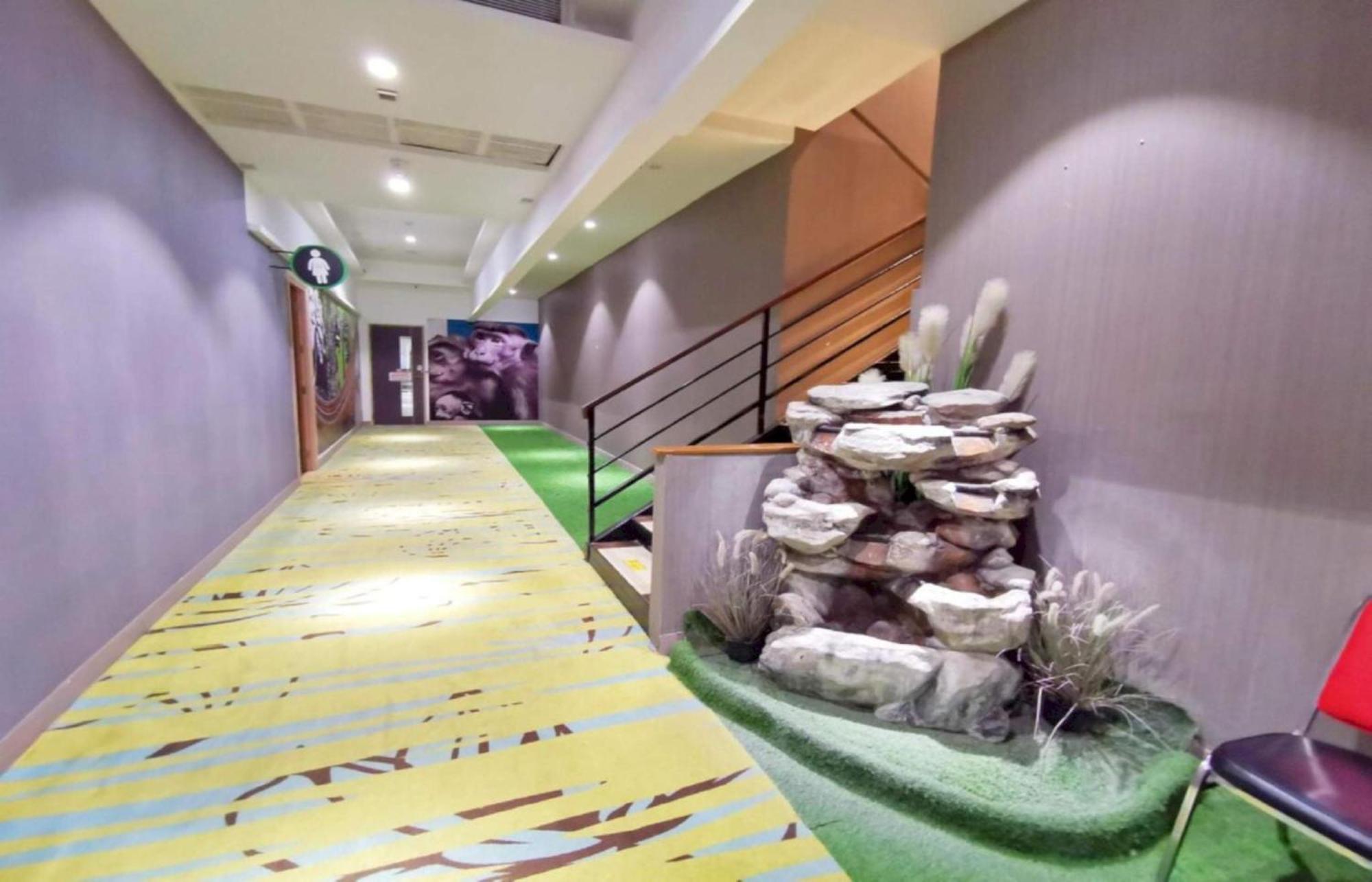 Capital O 75451 Podstel Hostel 방콕 외부 사진